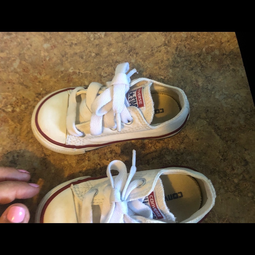 Converse - Picture 3 of 4
